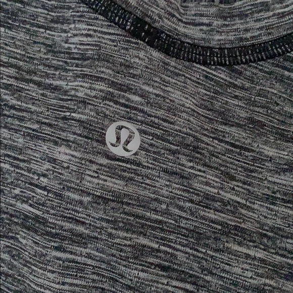 Lululemon lightweight tee - Picture 4 of 6